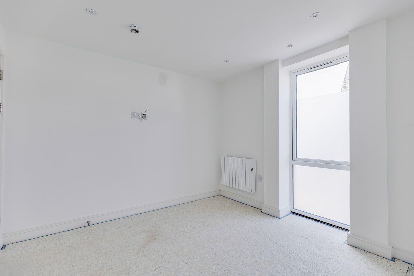 Apartment 4, Windsor Gardens, 56A Windsor Road, Penarth, CF64 1JJ